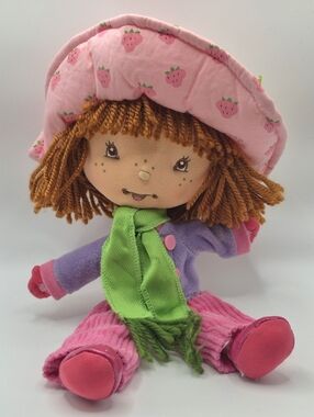 Vintage Strawberry Shortcake Plush Doll Winter outfit 11” Rare